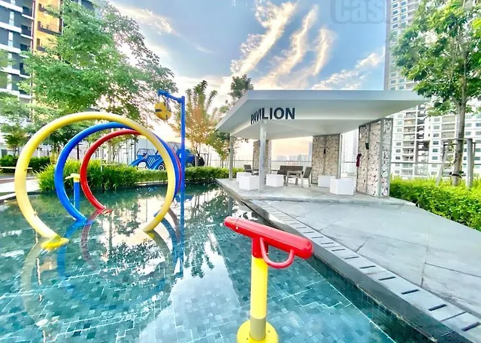 Urban Suites #Luxury Leisure #Infinity Pool #Local Neighbourhood #4Pax #2Br 2Bath #2King #Quality Well Maintained #Private Host