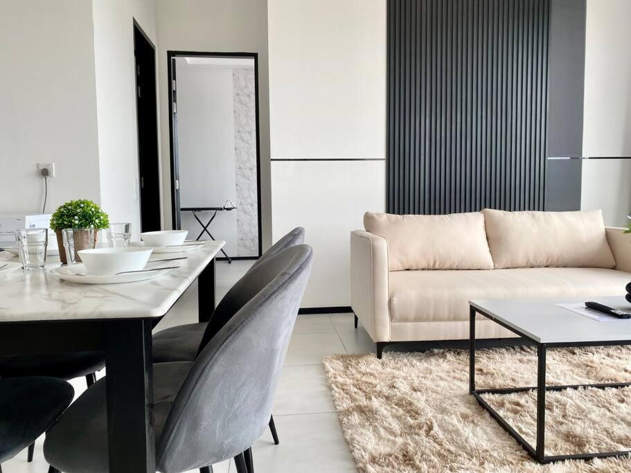 Urban #luxury Leisure #infinity Pool #local Neighbourhood #4pax #2br 2bath #2king #quality Well Maintained #private Host Apartment