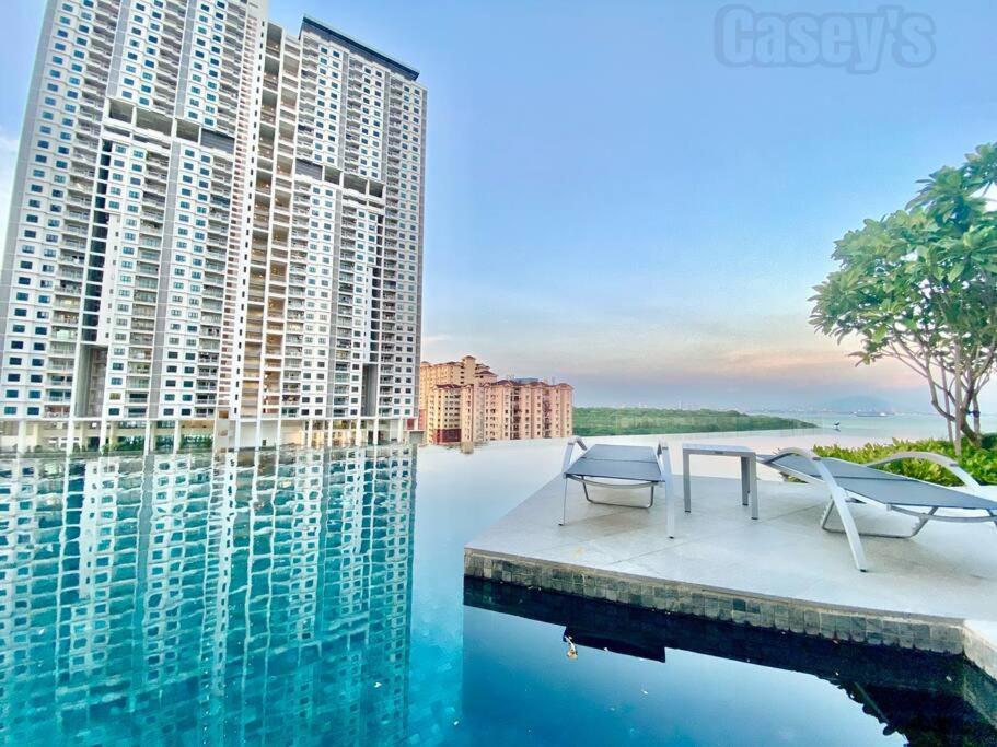Urban #luxury Leisure #infinity Pool #local Neighbourhood #4pax #2br 2bath #2king #quality Well Maintained #private Host Apartment Jelutong