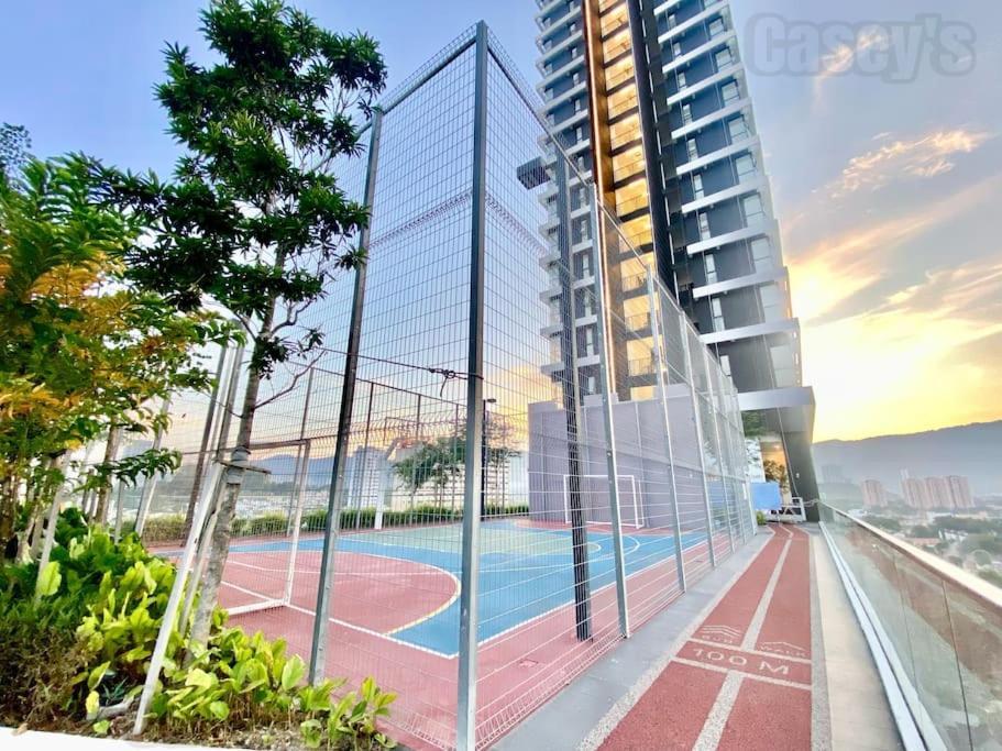 Pangsapuri Urban #luxury Leisure #infinity Pool #local Neighbourhood #4pax #2br 2bath #2king #quality Well Maintained #private Host *